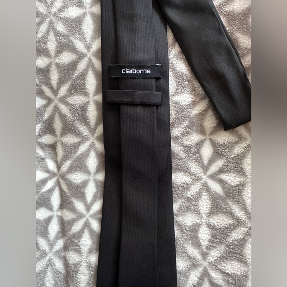 Men’s Tie Bundle - Picture 3 of 15